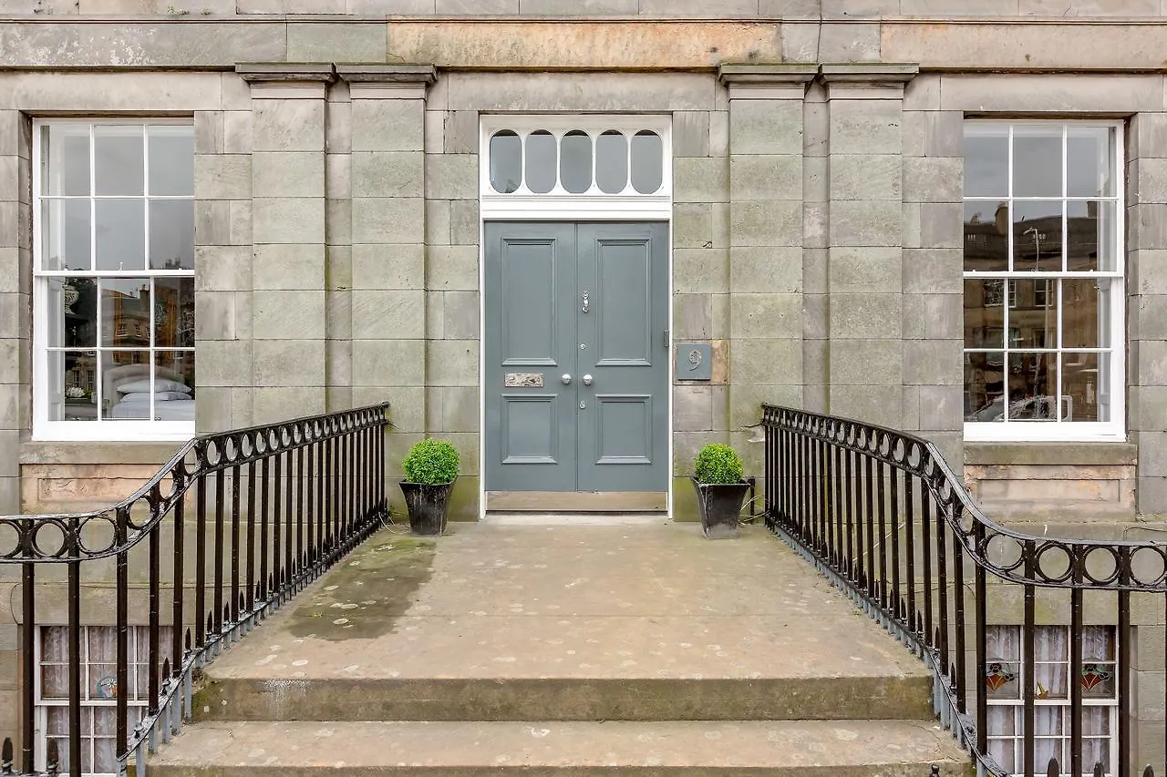 The Blenheim Place Residence Эдинбург 0*,  Великобритания